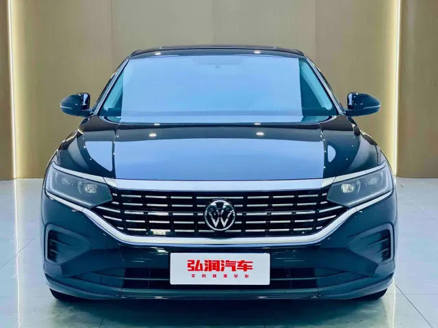Volkswagen Passat — Фото автомобиля 2