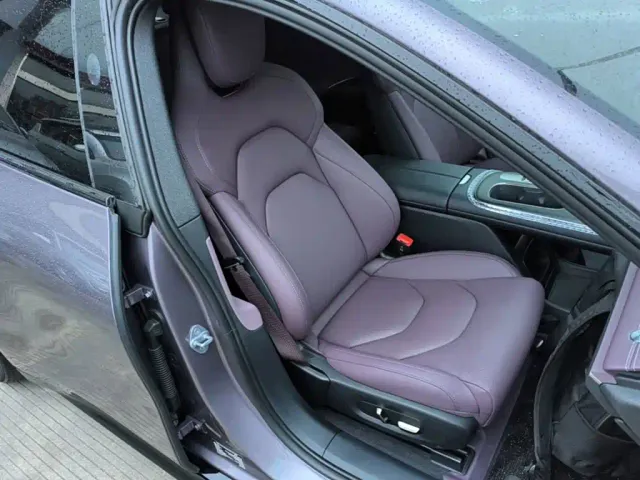 Xiaomi SU7 — Фото автомобиля 24