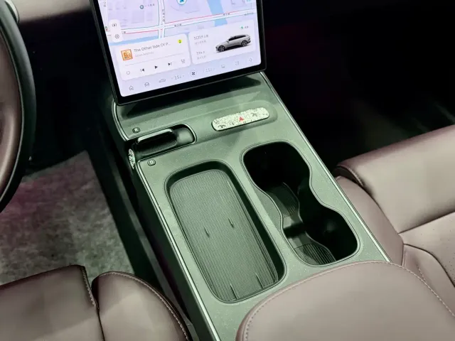 Nio ET5 Touring — Фото автомобиля 14