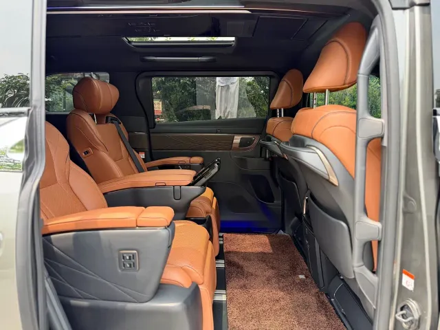 Toyota Vellfire — Фото автомобиля 21