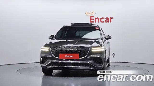 Genesis GV70 — Фото автомобиля 3