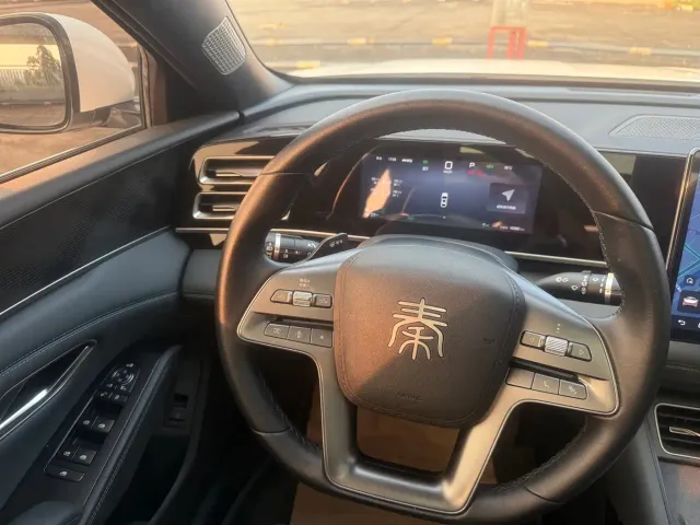 BYD Qin L — Фото автомобиля 16