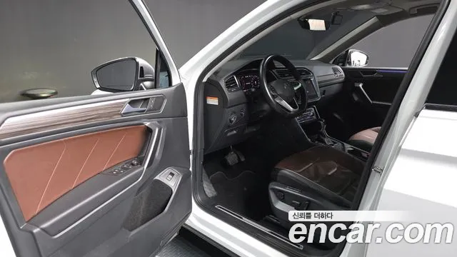 Volkswagen Tiguan — Фото автомобиля 10