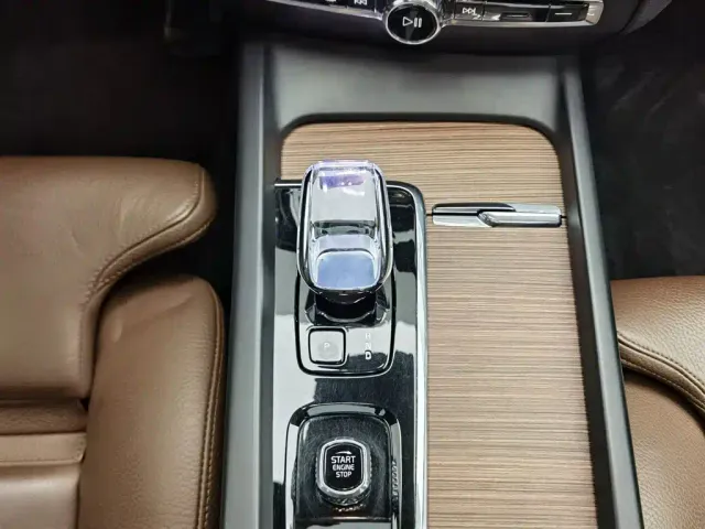 Volvo S60 — Фото автомобиля 13