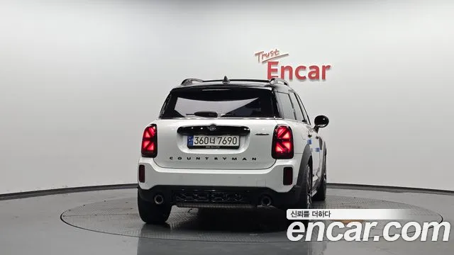 Mini Countryman — Фото автомобиля 4