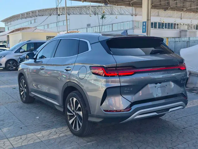 BYD Song PLUS — Фото автомобиля 3