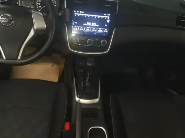 Nissan Tiida — Фото автомобиля 13