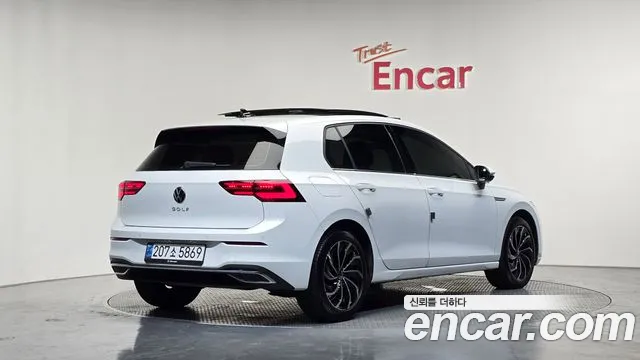 Volkswagen Golf Golf 8 поколение 2.0 TDI Prestige — Фото автомобиля 2