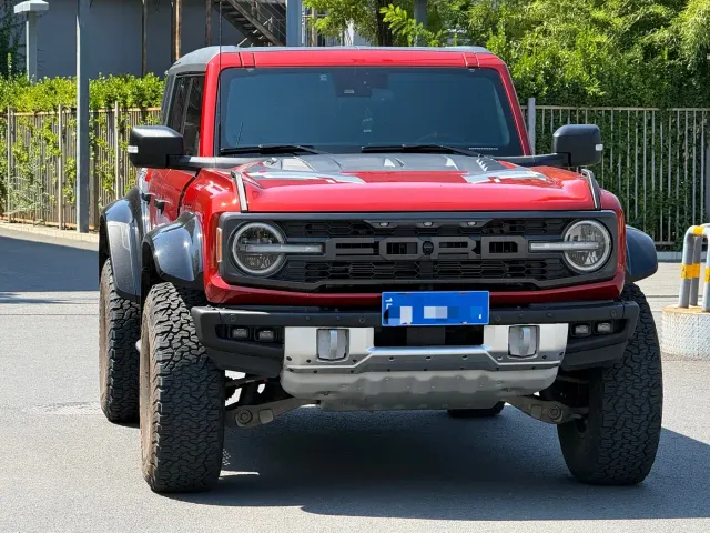 Ford Bronco — Фото автомобиля 22