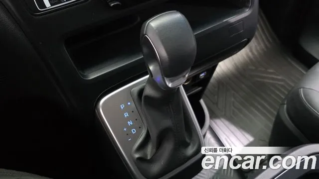 Hyundai Staria — Фото автомобиля 9