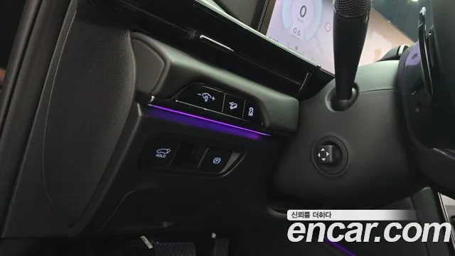 Genesis GV80 — Фото автомобиля 29