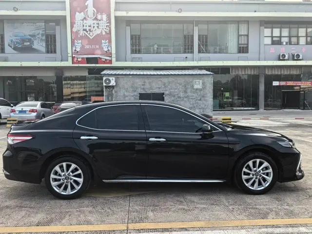 Toyota Camry — Фото автомобиля 18