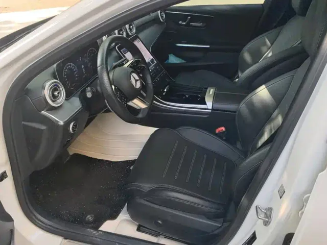 Mercedes-Benz C-Class — Фото автомобиля 9