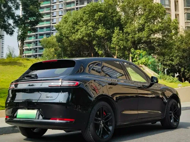 Aito M5 — Фото автомобиля 9