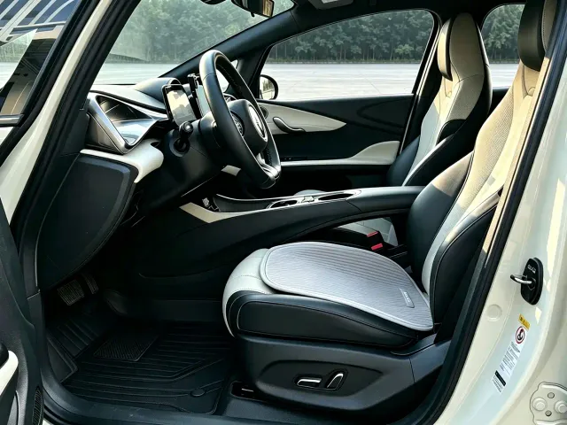 BYD Dolphin — Фото автомобиля 8
