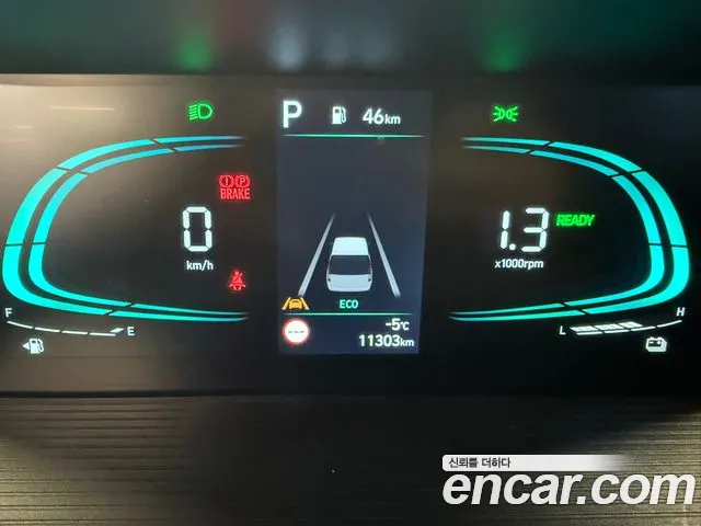 Hyundai Staria — Фото автомобиля 10
