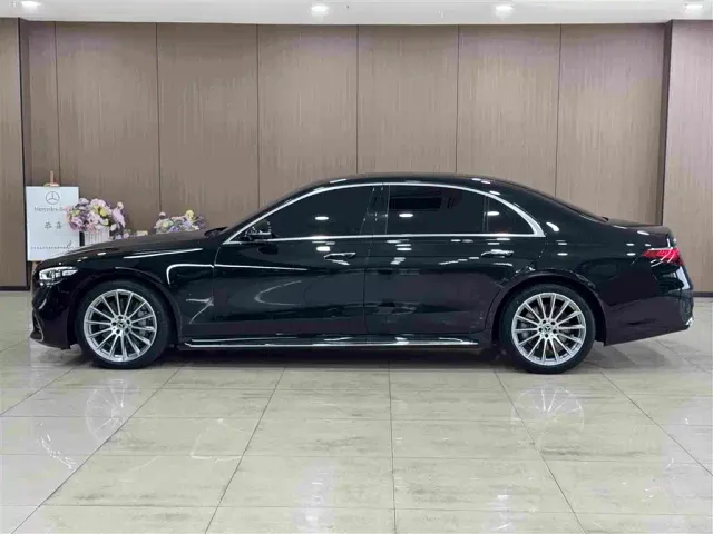 Mercedes-Benz S-Class — Фото автомобиля 4