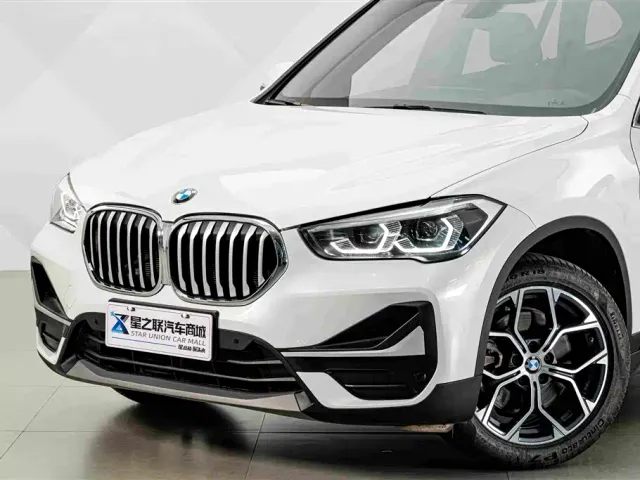 BMW X1 — Фото автомобиля 2