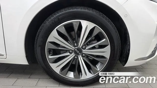 Kia K8 Hybrid — Фото автомобиля 6