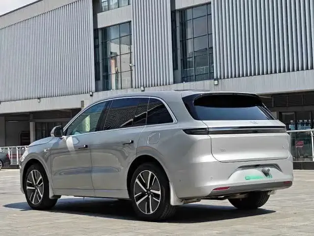 Li Auto L6 — Фото автомобиля 7