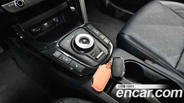 Kia Seltos New — Фото автомобиля 12