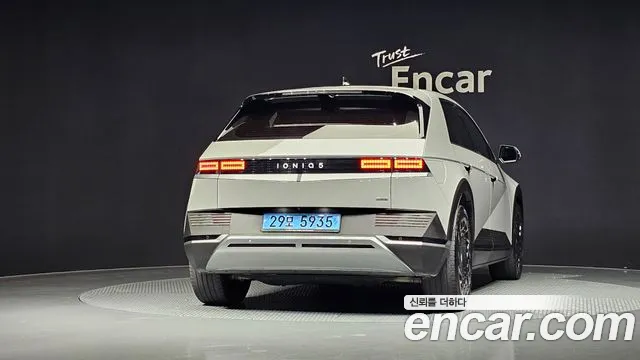 Hyundai Ioniq 5 — Фото автомобиля 4
