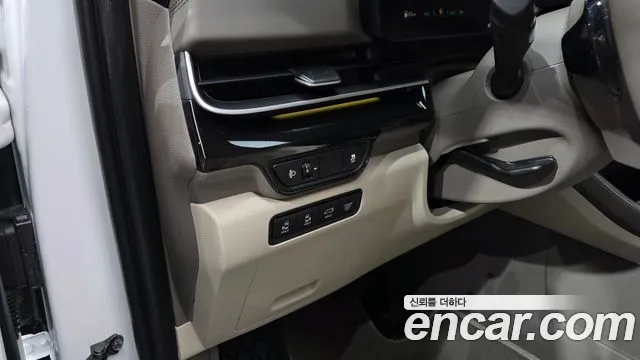 Kia Carnival 4th Gen — Фото автомобиля 28