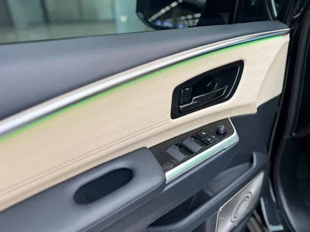 Toyota Granvia — Фото автомобиля 8