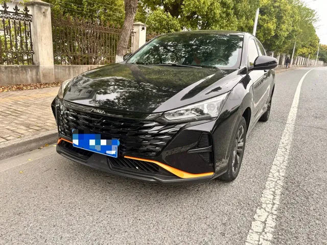 Фотография автомобиля — Dongfeng Yixuan