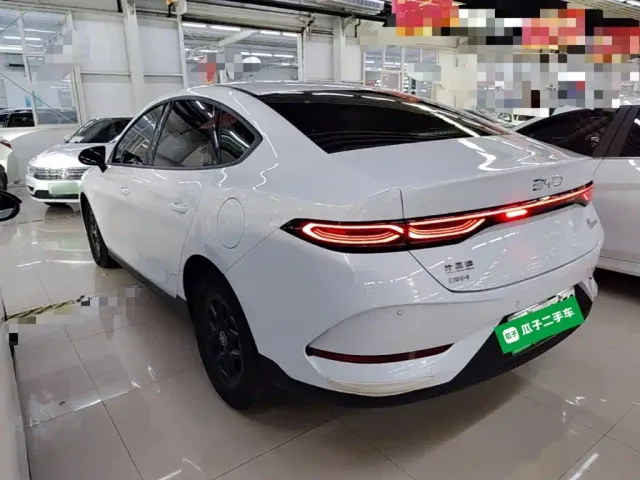 BYD Qin PLUS — Фото автомобиля 4