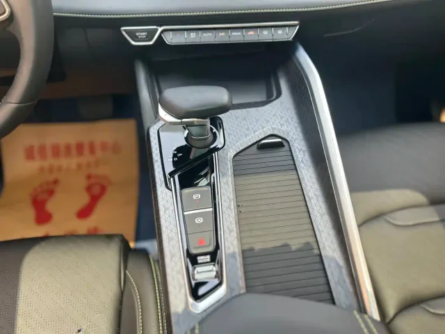 Geely Xingrui — Фото автомобиля 20