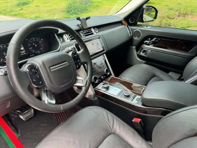 Land Rover Range Rover — Фото автомобиля 12