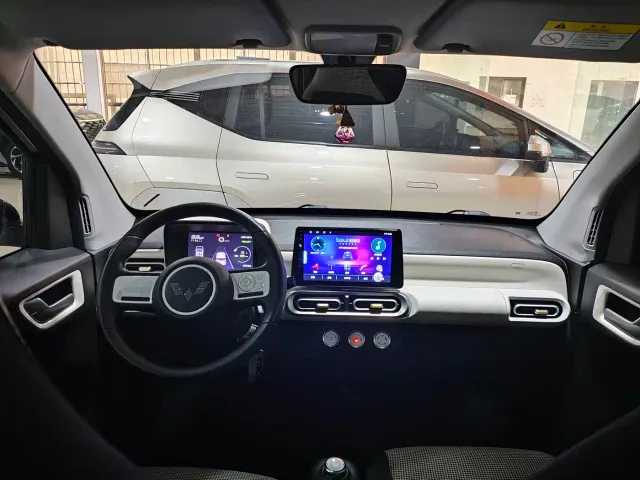 Wuling Hongguang Mini EV — Фото автомобиля 5