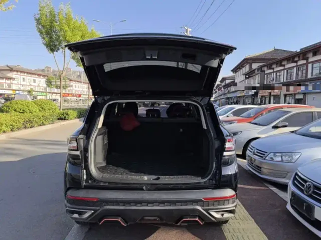 Dongfeng Fengshen AX7 — Фото автомобиля 18