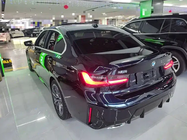 BMW 3 Series — Фото автомобиля 4