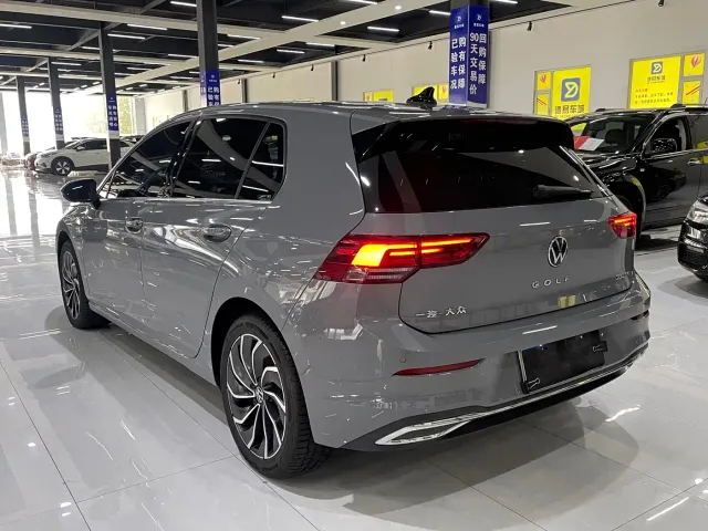 Volkswagen Golf 2021 280TSI DSG 30th Anniversary Edition — Фото автомобиля 11