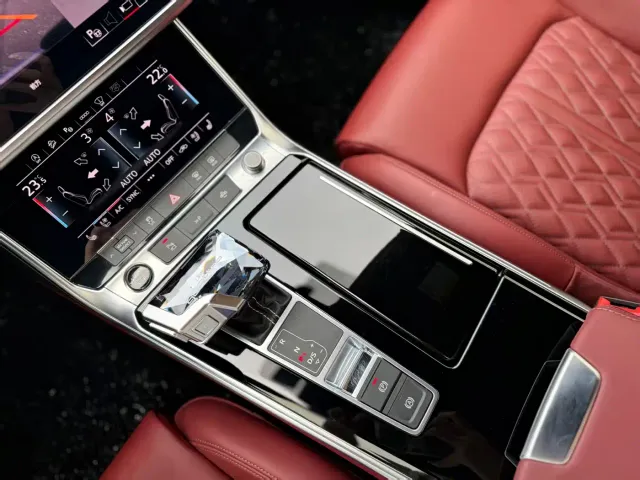 Audi A7L — Фото автомобиля 18