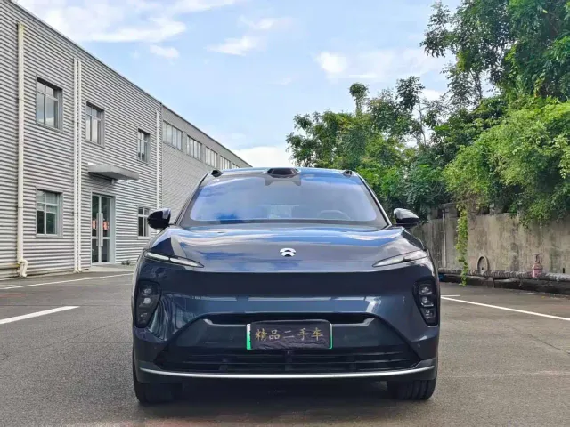 Nio ES8 — Фото автомобиля 2