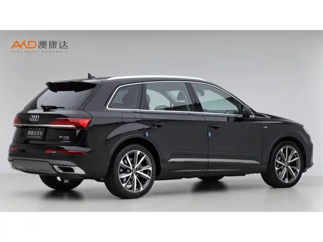 Audi Q7 — Фото автомобиля 3