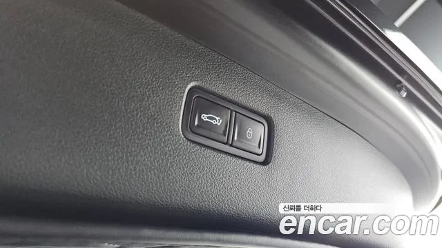 Genesis GV80 — Фото автомобиля 30