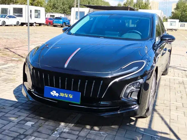Hongqi E-QM5 — Фото автомобиля 2
