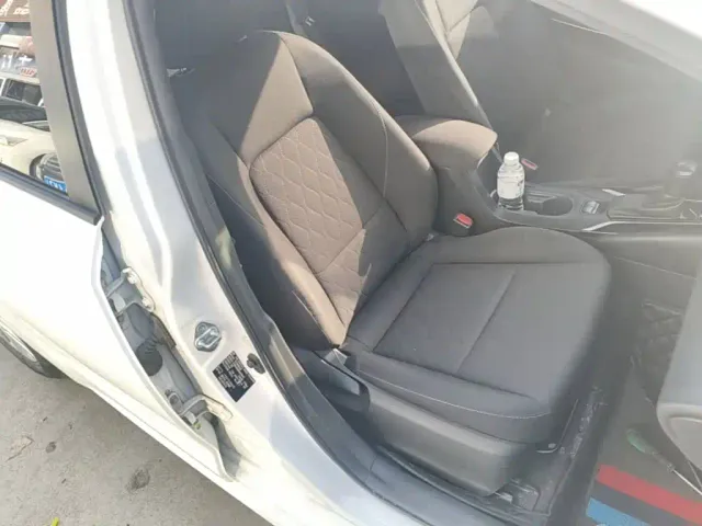 Toyota Corolla — Фото автомобиля 24