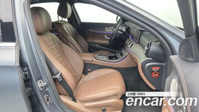 Mercedes-Benz E-Class W213 — Фото автомобиля 11