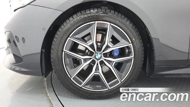 BMW 5-Series — Фото автомобиля 5