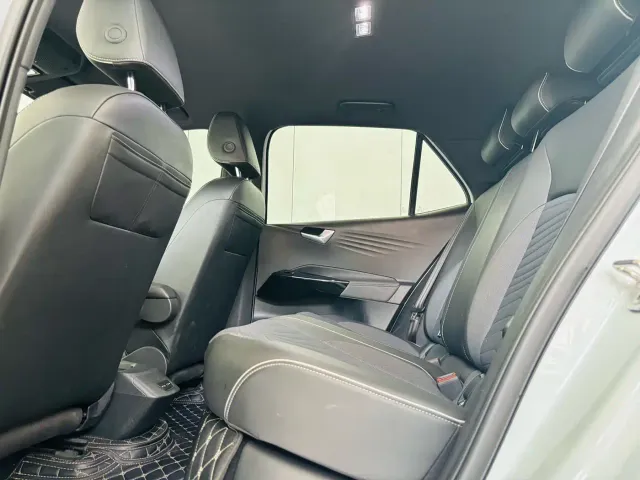 Volkswagen ID.3 — Фото автомобиля 12