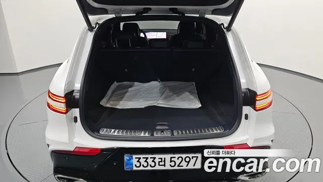 Genesis GV70 — Фото автомобиля 24