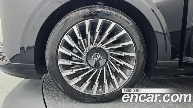 Hyundai Grandeur GN7 — Фото автомобиля 5