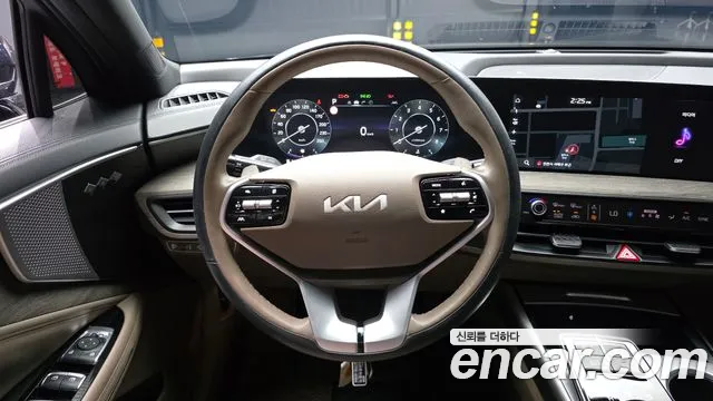 Kia K8 — Фото автомобиля 19