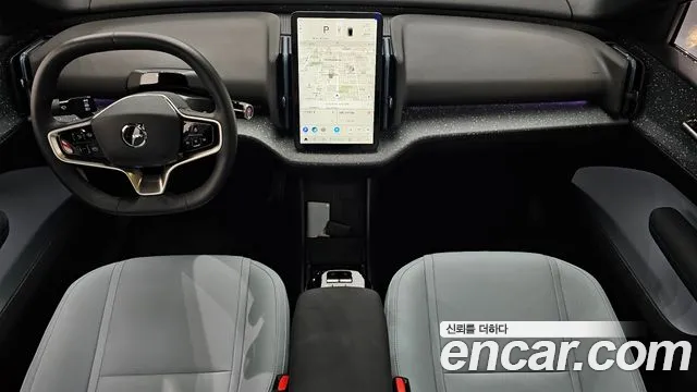 Volvo EX30 — Фото автомобиля 6