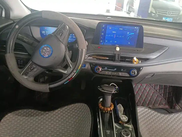 Buick Velite 6 — Фото автомобиля 12